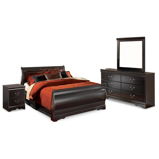 Huey Vineyard Sleigh Bed With Mirrored Dresser And Nightstand