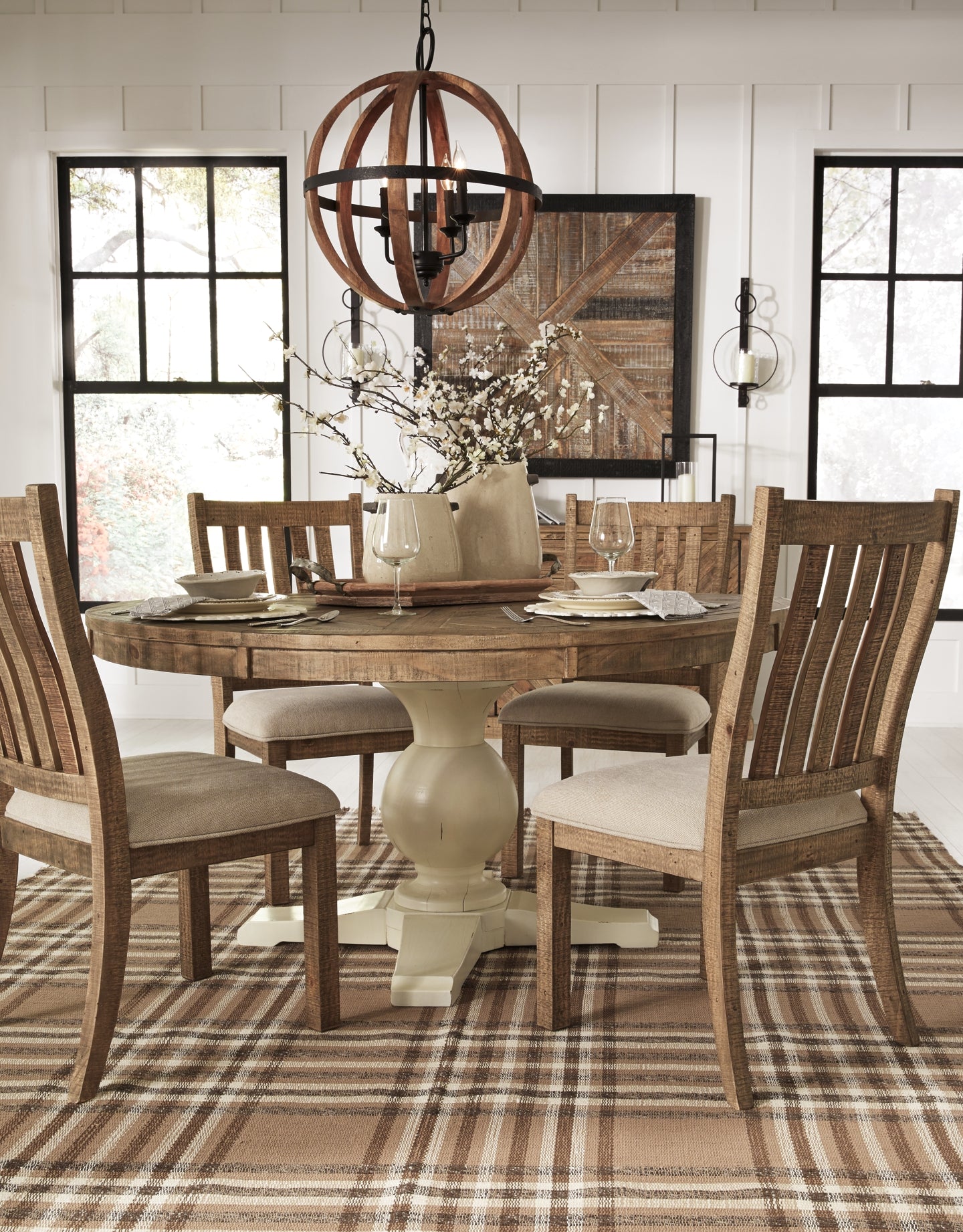 Dining Room > Tables