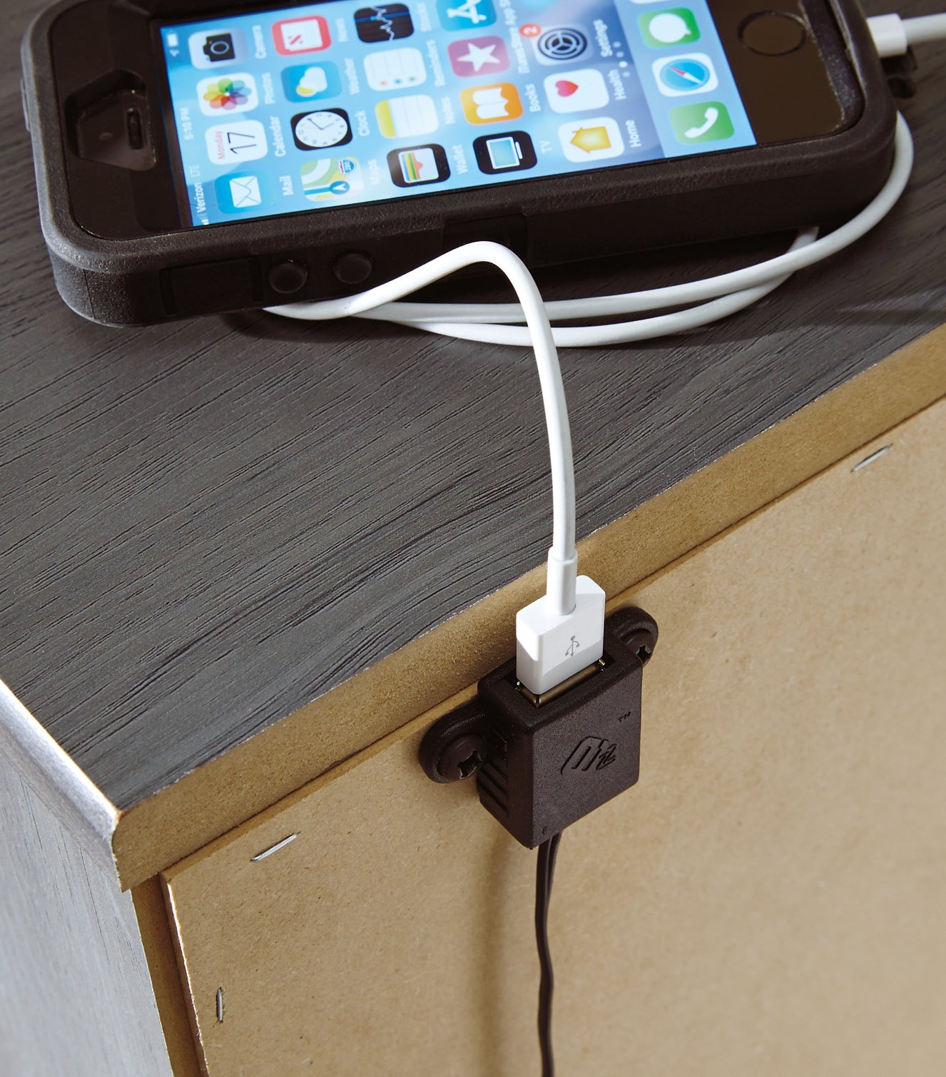 Lodanna  Upholstered Panel Headboard Bed With Mirrored Dresser, Chest And Nightstand