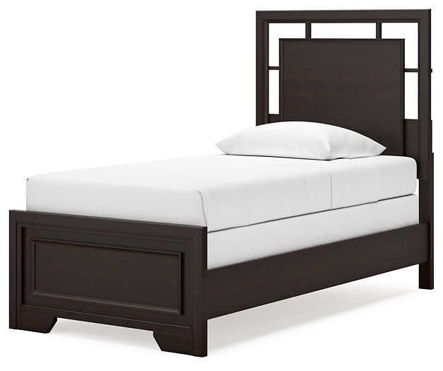 Covetown  Panel Bed With Mirrored Dresser And 2 Nightstands