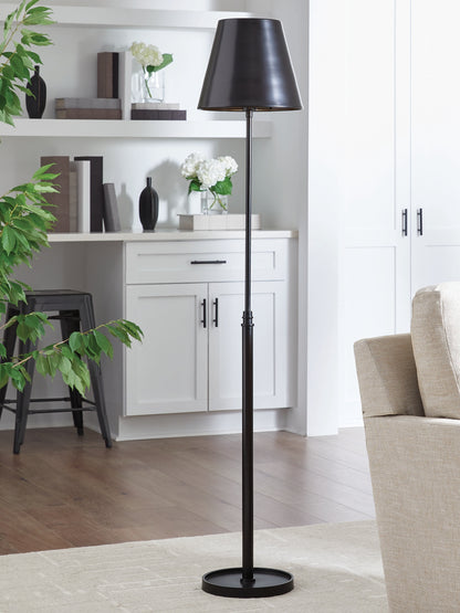 Wimner Metal Floor Lamp (1/CN)