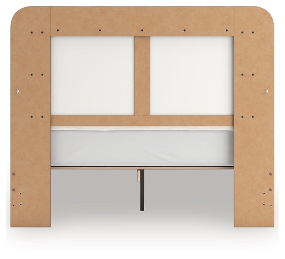 Kendanport  Upholstered Bed