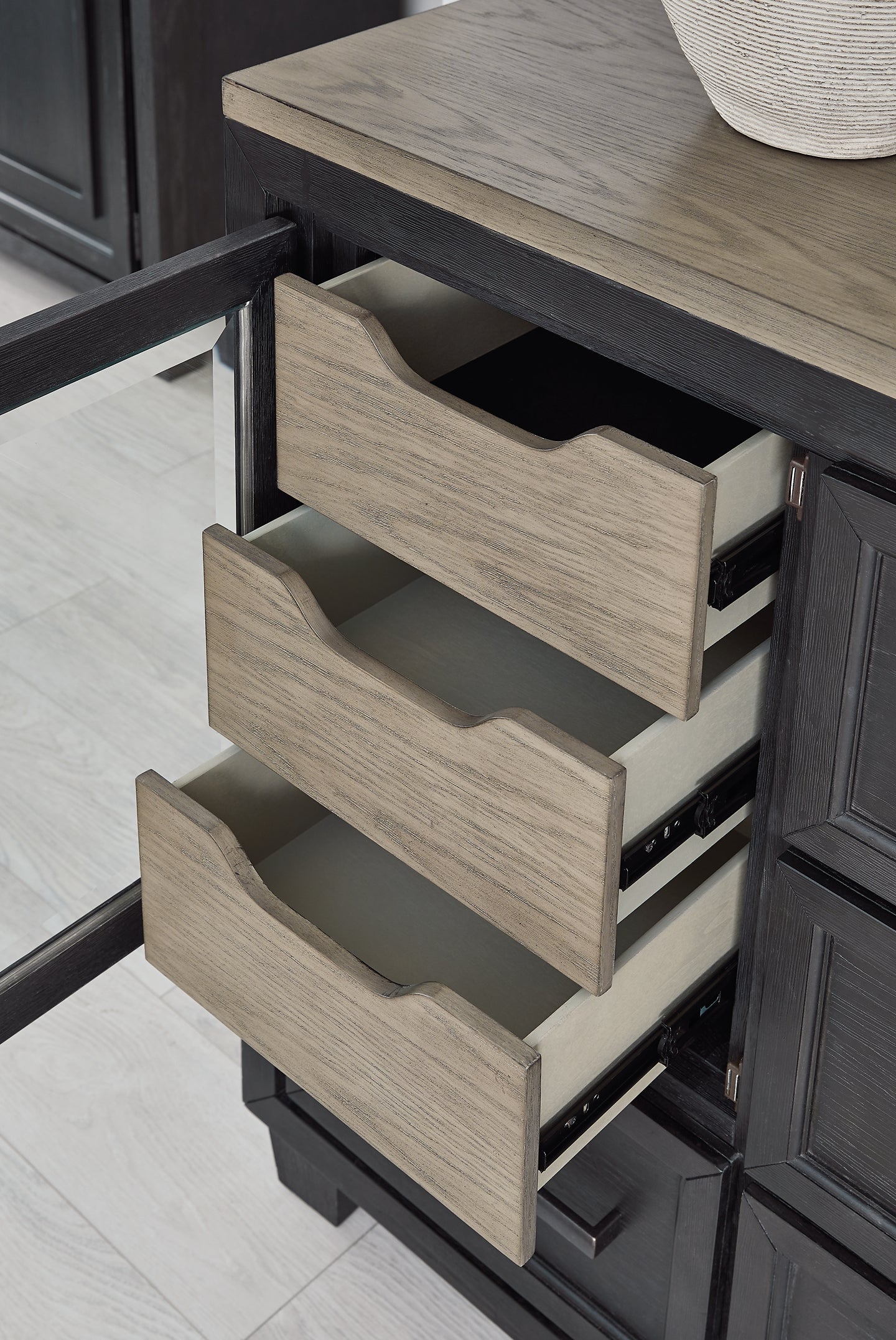 Foyland California  Panel Storage Bed With Mirrored Dresser, Chest And Nightstand