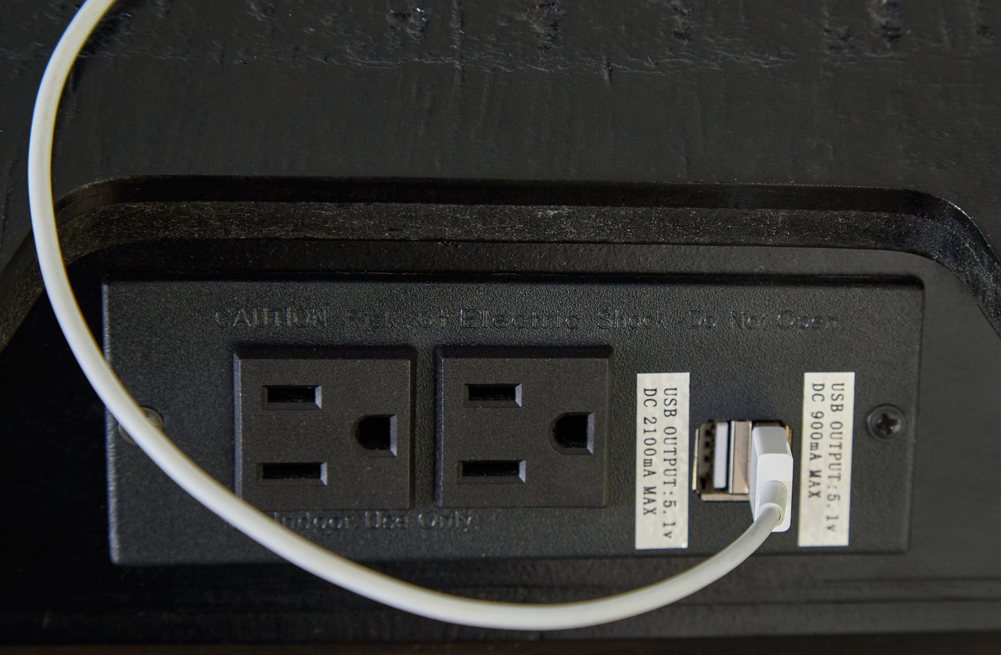 Londer California  Panel Bed With Mirrored Dresser, Chest And Nightstand