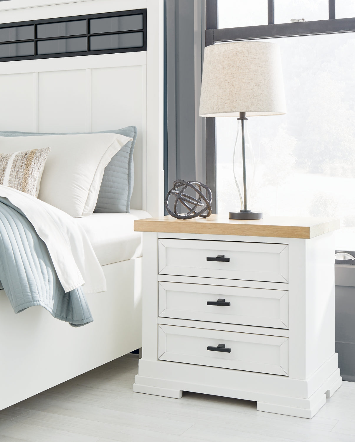 Ashbryn California  Panel Storage Bed With Mirrored Dresser And Nightstand