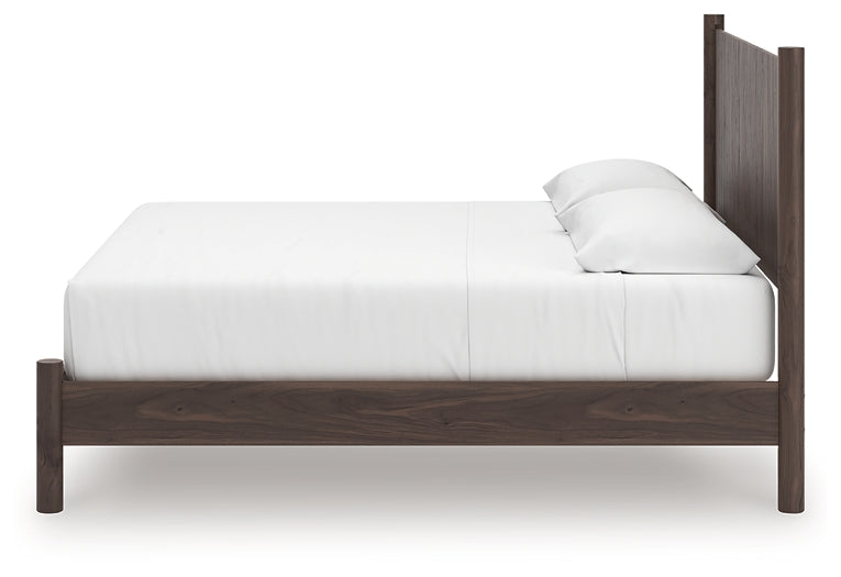 Pamytta  Panel Platform Bed, Dresser And Mirror