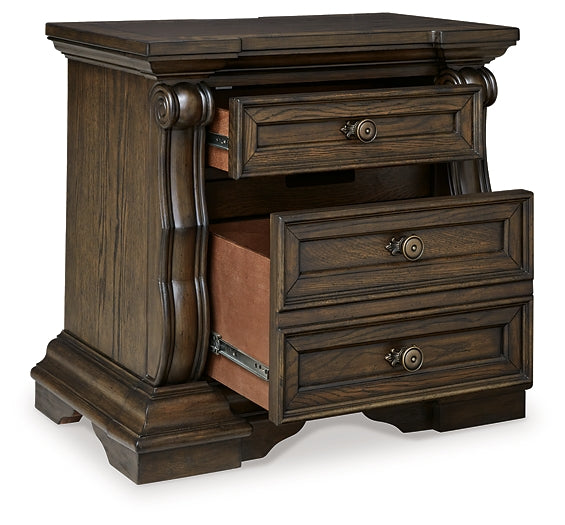 Maylee  Canopy Bed, Dresser, Mirror, Chest And Nightstand