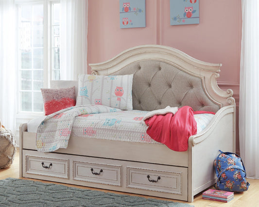 Realyn  Day Bed With 1 Large Storage Drawer