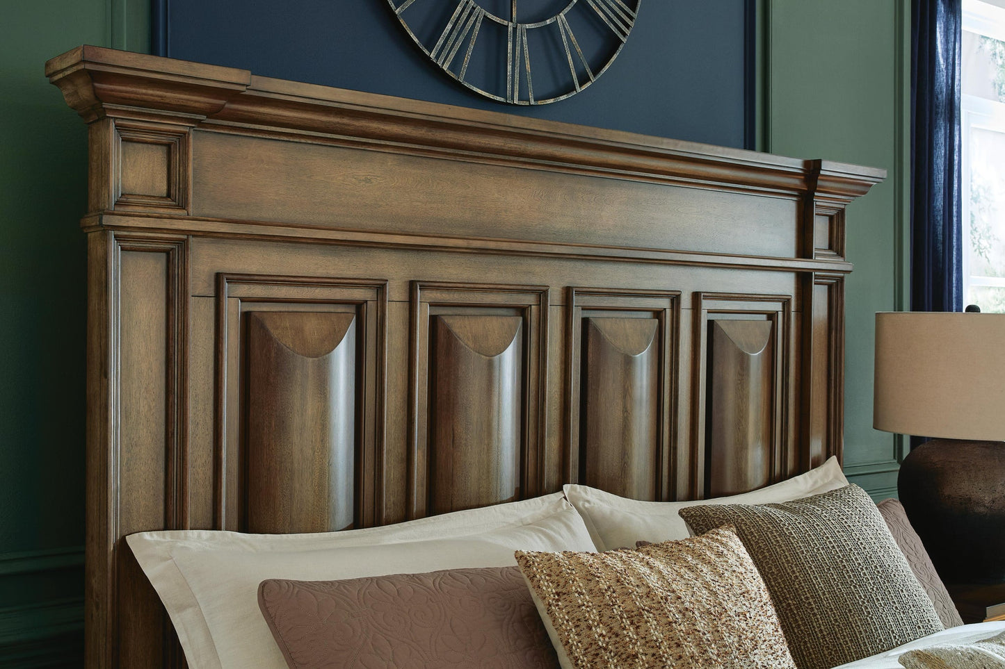 Frantanna California  Panel Bed