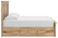 Makidern  Panel Storage Bed