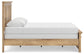 Makidern  Panel Bed