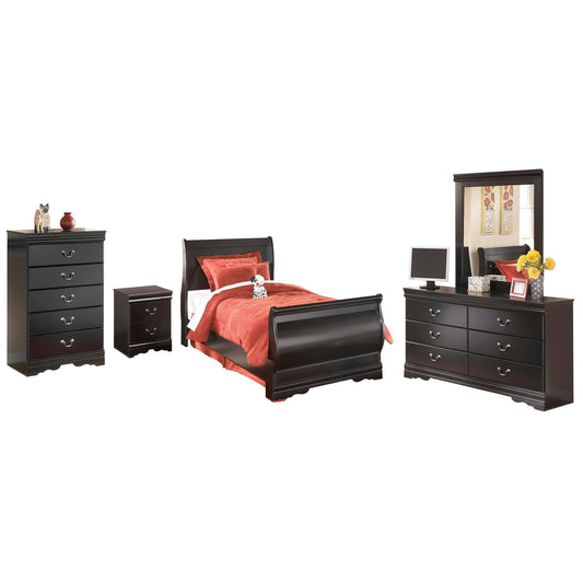 Huey Vineyard  Sleigh Bed With Mirrored Dresser, Chest And Nightstand