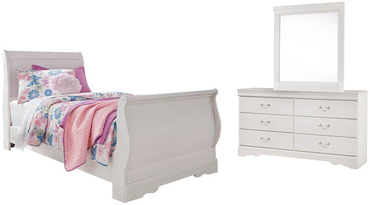 Anarasia  Sleigh Bed With Mirrored Dresser