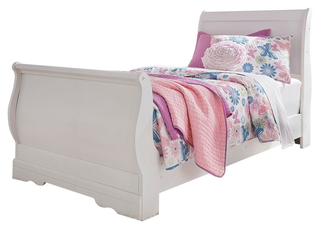 Anarasia  Sleigh Bed With Mirrored Dresser And Nightstand