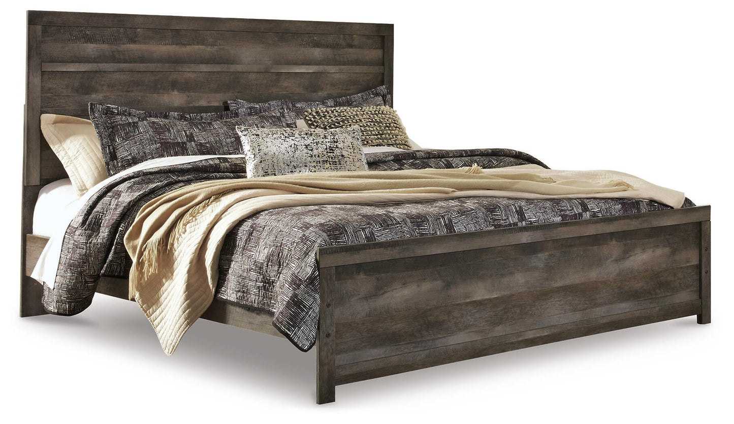 Wynnlow  Panel Bed With Mirrored Dresser And Nightstand