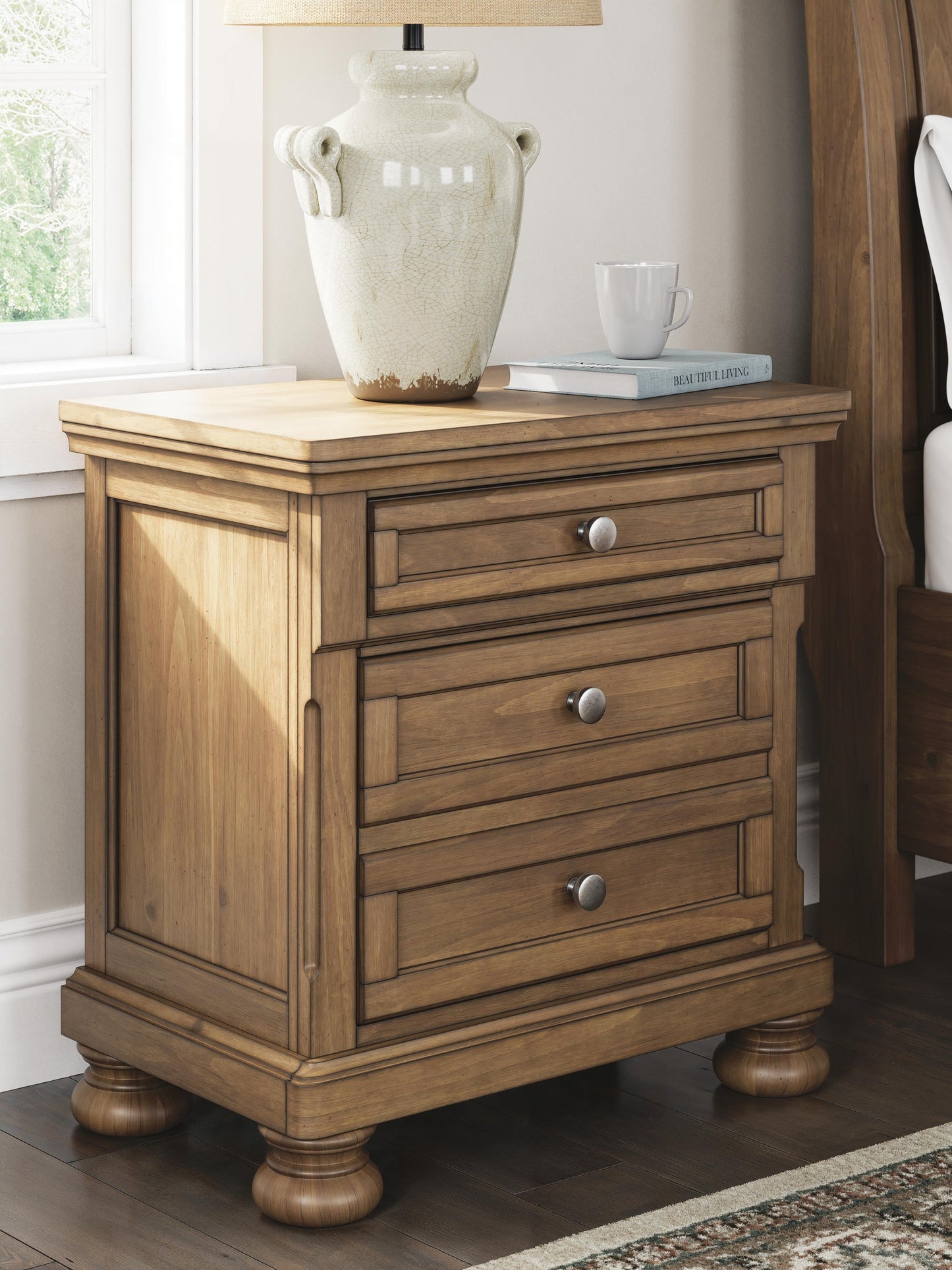 Feddinger  Storage Sleigh Bed With Mirrored Dresser, Chest And Nightstand