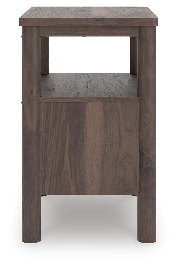 Pamytta  Panel Bed, Dresser, Mirror And Nightstand