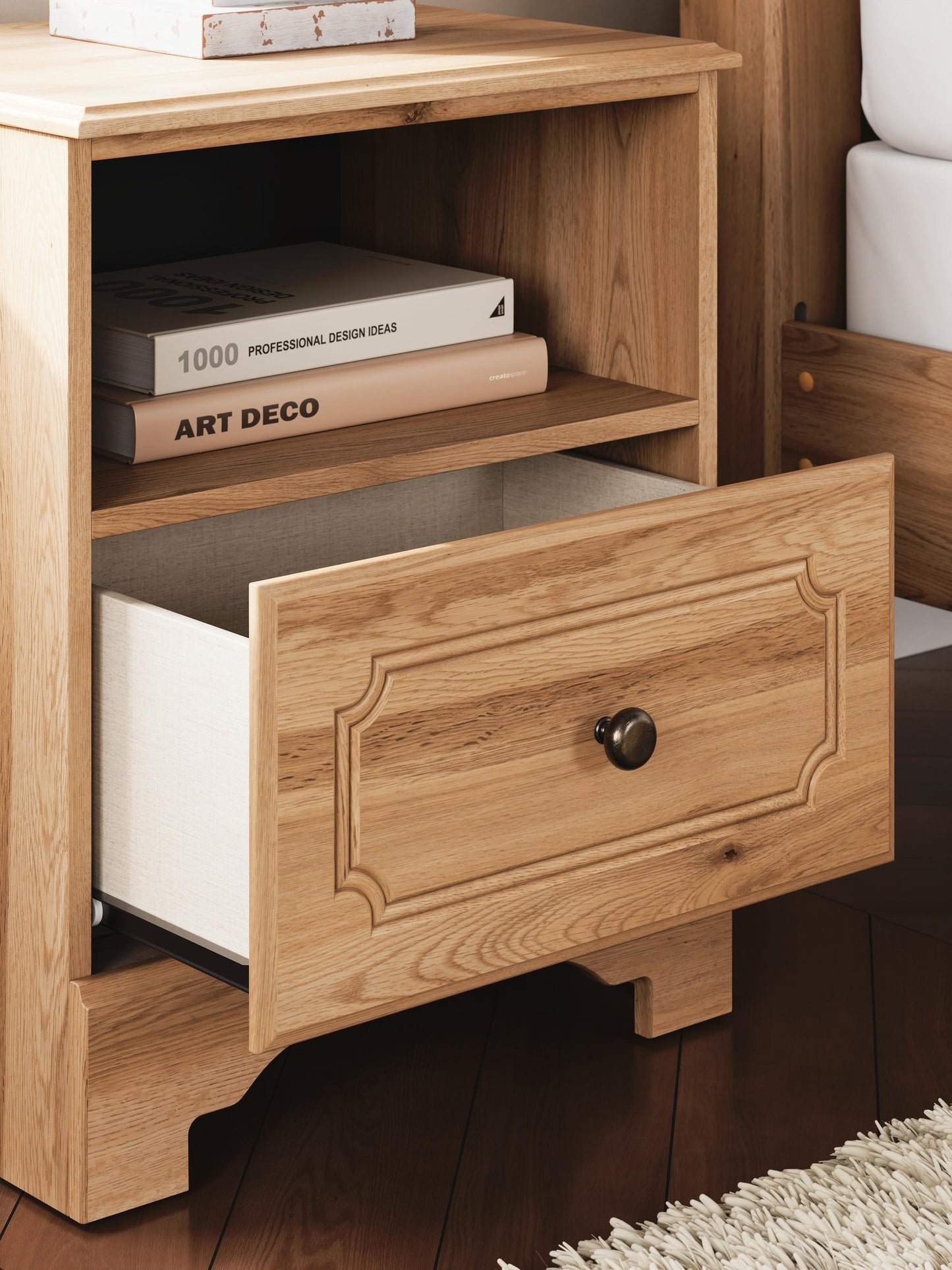 Aleaport  Panel Bed With Mirrored Dresser And Nightstand