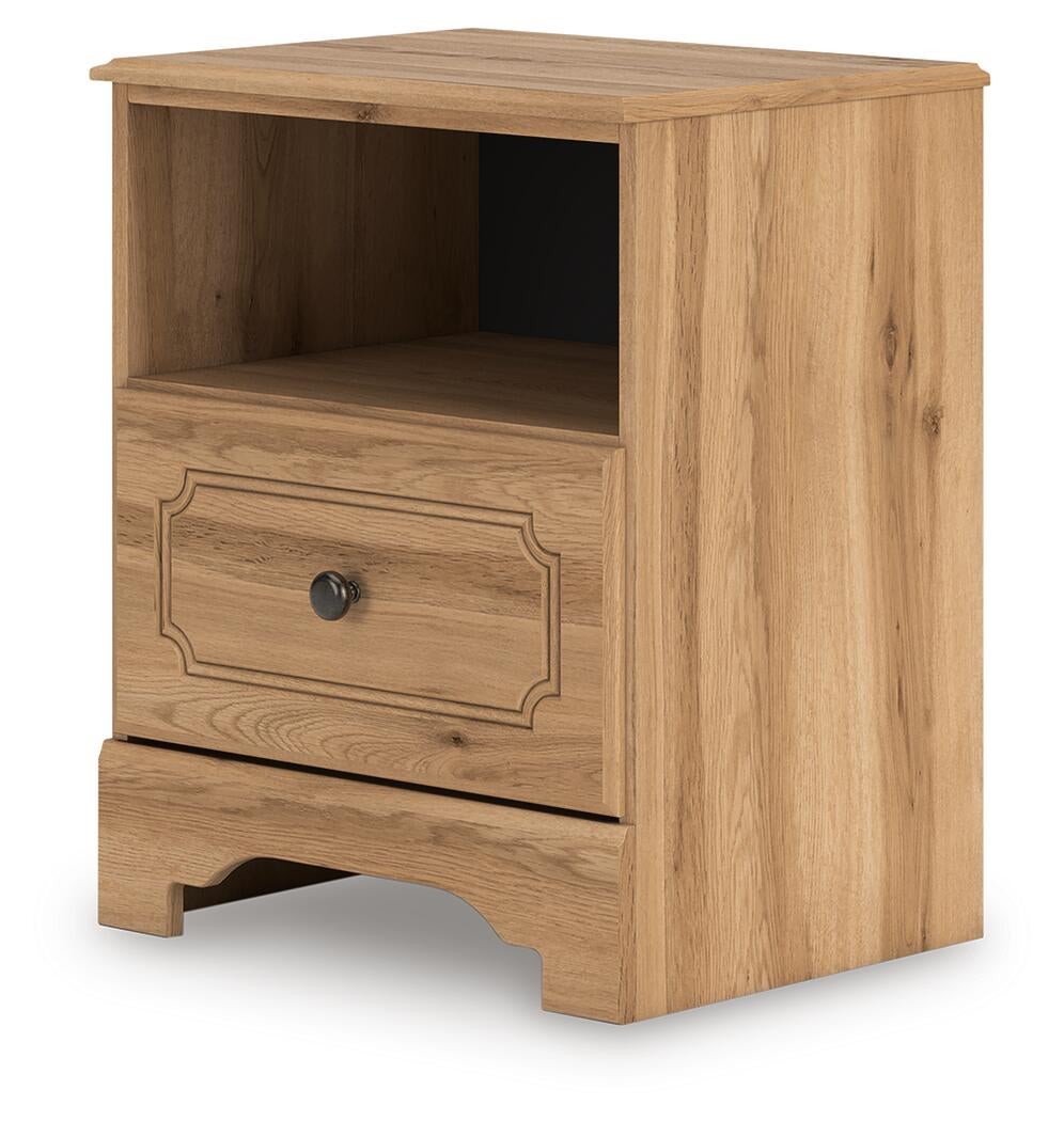 Aleaport  Panel Bed With Mirrored Dresser And Nightstand