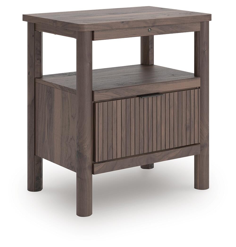 Pamytta  Panel Bed, Dresser, Mirror And Nightstand