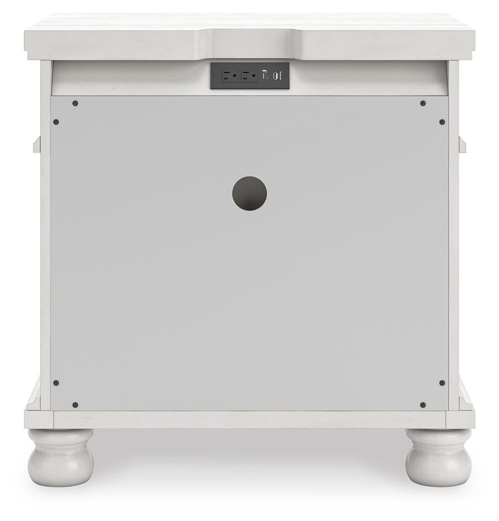 Rowlenstown  Poster Bed, Dresser, Mirror And Nightstand