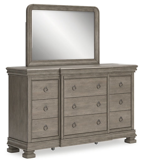 Lexorne California  Sleigh Bed With Mirrored Dresser